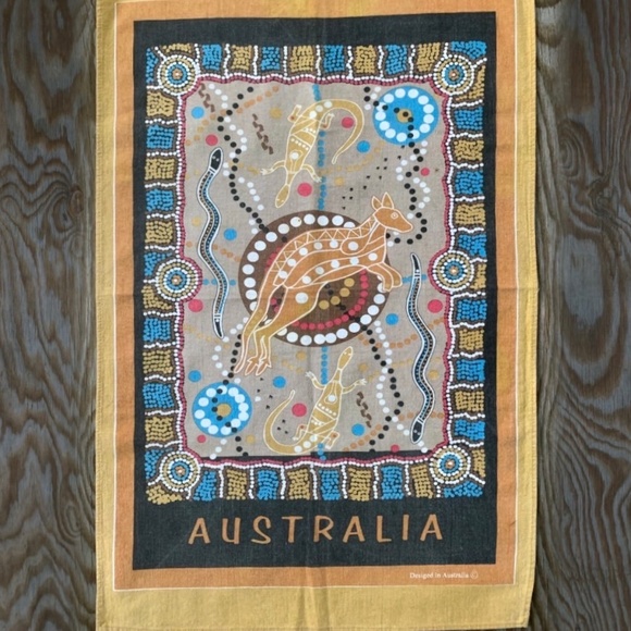 Vintage 80's Linen Kitchen Towel Lizard & Kangaroo Outback Australia Souvenir - Picture 1 of 9